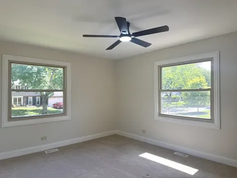 425 Carriage Hill Road Naperville IL 60565