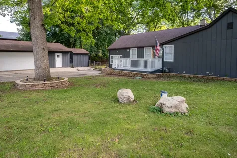 36 Hillcrest Avenue Fox Lake IL 60020