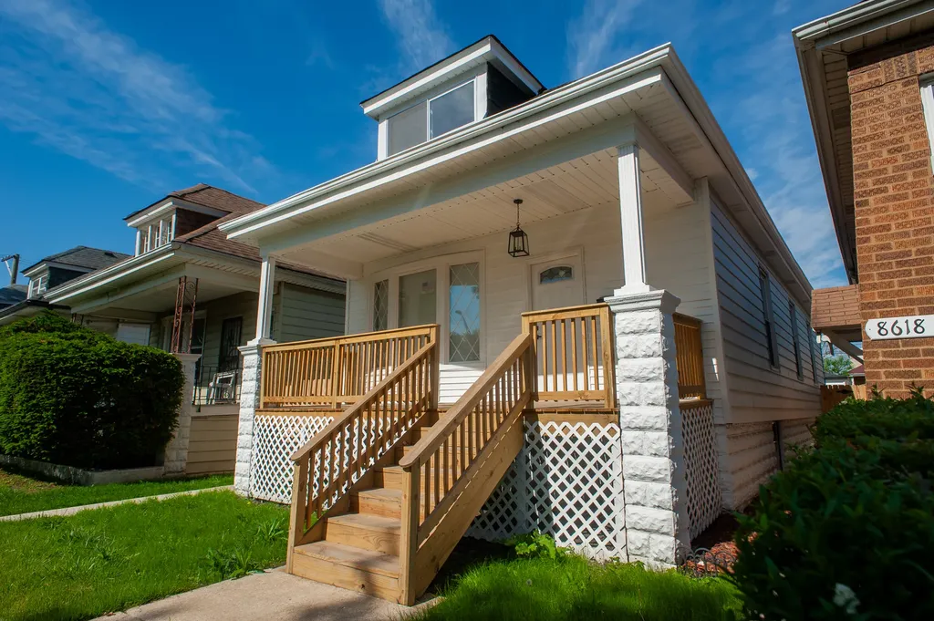 8620 South Union Avenue Chicago IL 60620