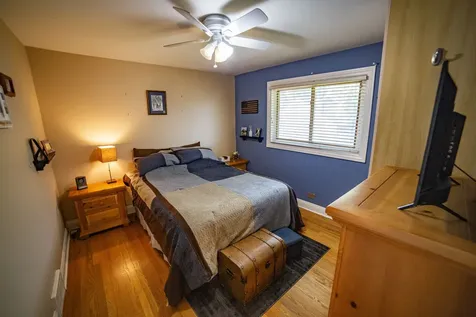 10435 Barnard Drive Chicago Ridge IL 60415