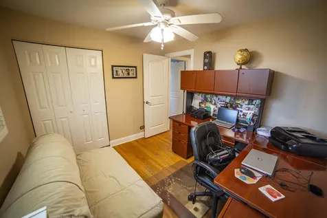 10435 Barnard Drive Chicago Ridge IL 60415