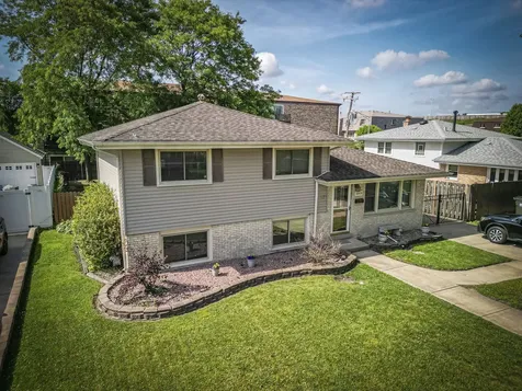 10435 Barnard Drive Chicago Ridge IL 60415