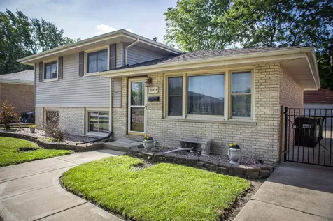 10435 Barnard Drive Chicago Ridge IL 60415