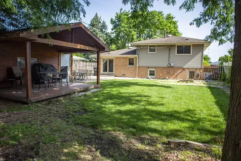 10435 Barnard Drive Chicago Ridge IL 60415