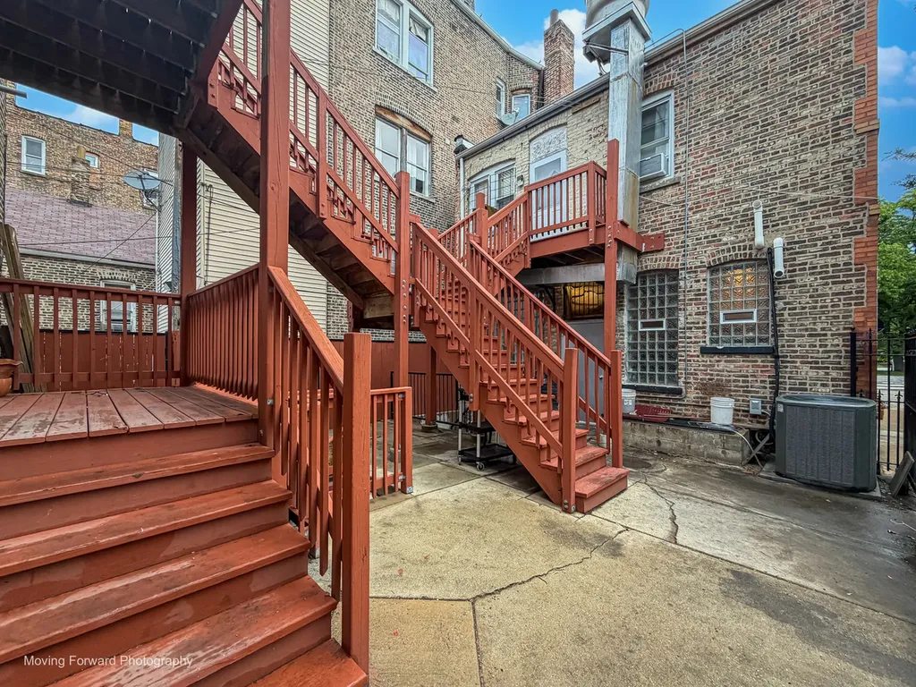 2524 South California Avenue Chicago IL 60608