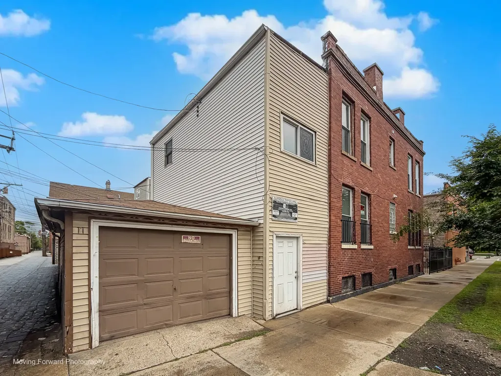 2524 South California Avenue Chicago IL 60608
