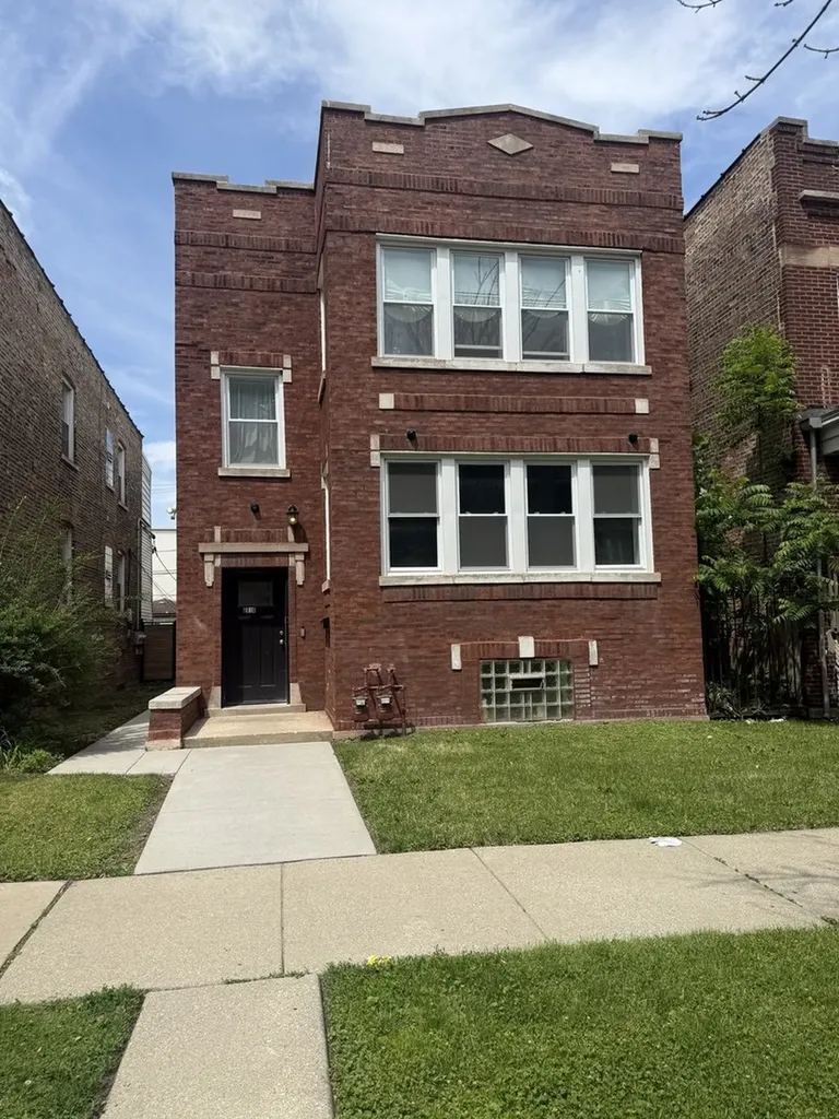 7010 South Wabash Avenue Chicago IL 60637