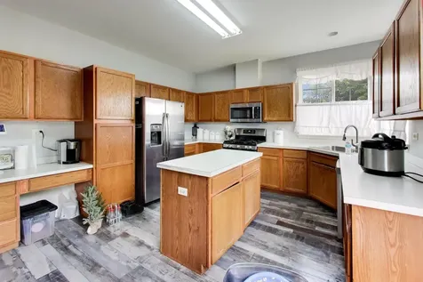 1669 Montclair Drive Elgin IL 60123