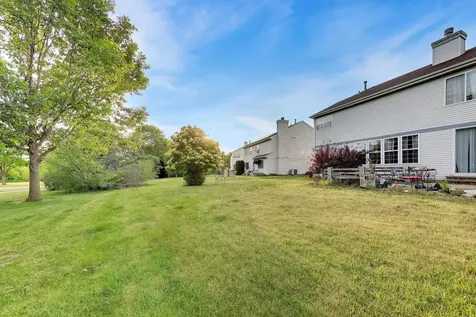 1669 Montclair Drive Elgin IL 60123