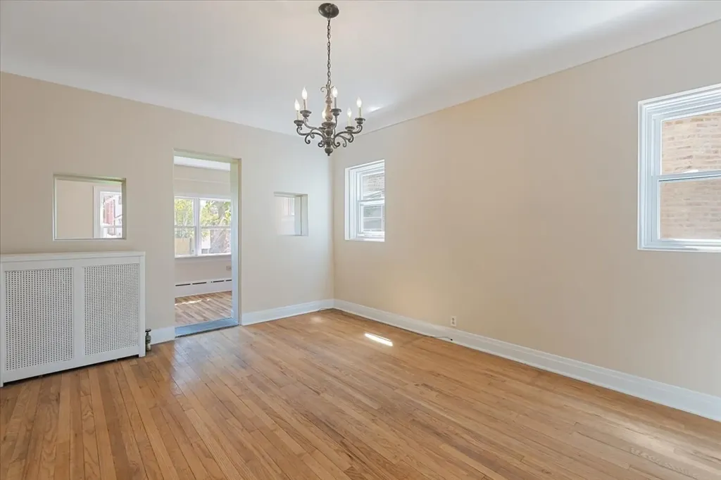 6515 North Maplewood Avenue Chicago IL 60645
