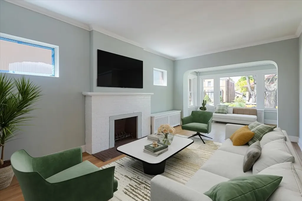 6515 North Maplewood Avenue Chicago IL 60645