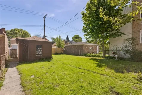 6515 North Maplewood Avenue Chicago IL 60645