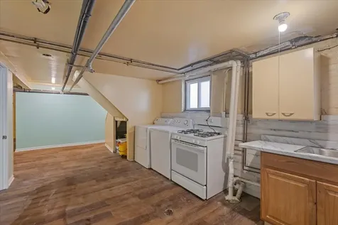 6515 North Maplewood Avenue Chicago IL 60645