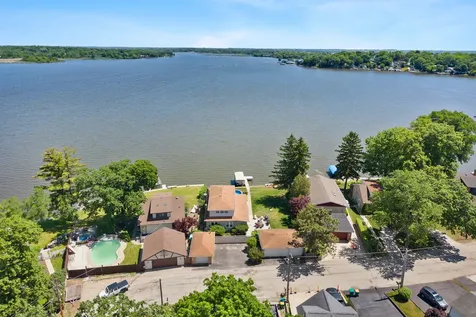 183 Riverside Island Drive Fox Lake IL 60020