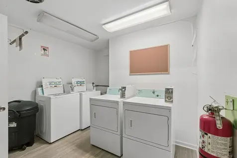 727 South Maple Avenue Oak Park IL 60304