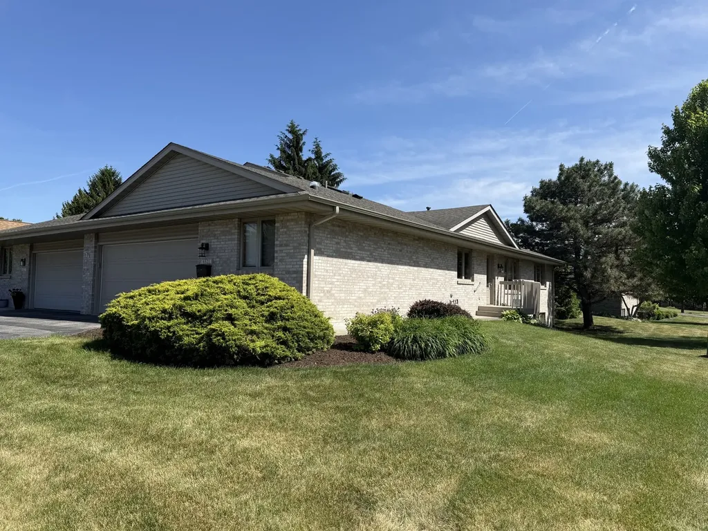 6521 Laurelwood Drive Rockford IL 61108