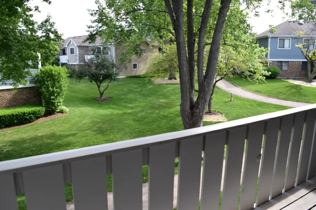 285 Mayfair Lane Schaumburg IL 60193