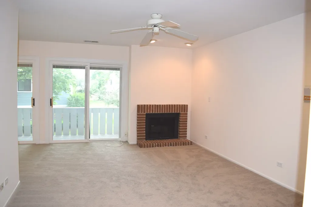 285 Mayfair Lane Schaumburg IL 60193