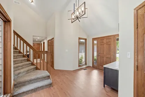 534 Whispering Pines Road Lindenhurst IL 60046