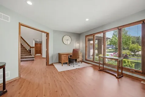 534 Whispering Pines Road Lindenhurst IL 60046