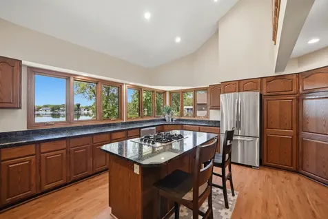 534 Whispering Pines Road Lindenhurst IL 60046