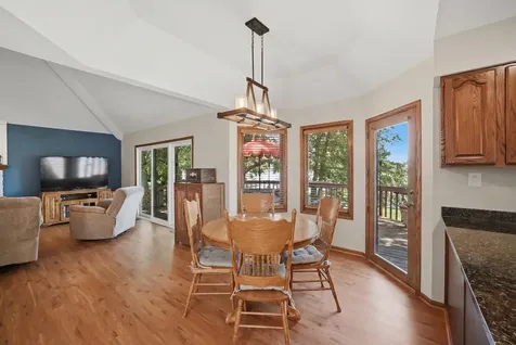 534 Whispering Pines Road Lindenhurst IL 60046