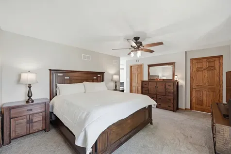 534 Whispering Pines Road Lindenhurst IL 60046