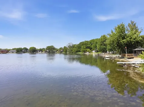 534 Whispering Pines Road Lindenhurst IL 60046