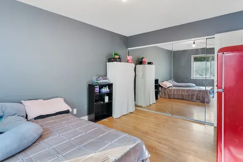 31 Abbeywood Drive Romeoville IL 60446