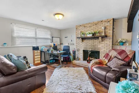 31 Abbeywood Drive Romeoville IL 60446