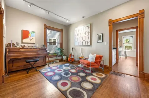 1805 Wesley Avenue Evanston IL 60201