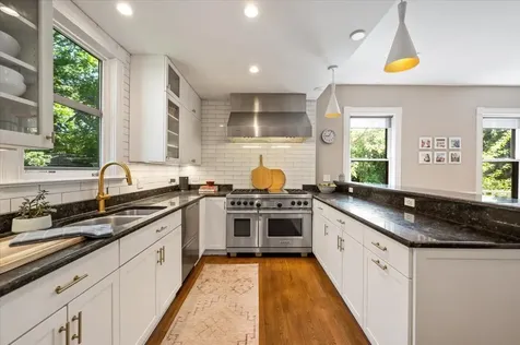 1805 Wesley Avenue Evanston IL 60201
