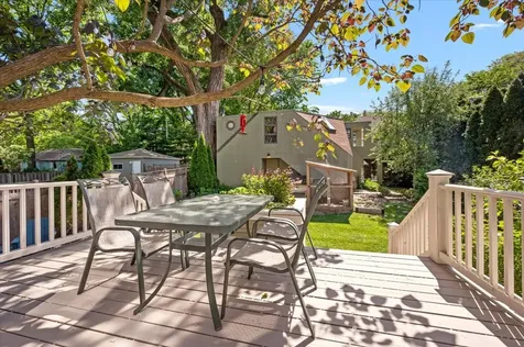1805 Wesley Avenue Evanston IL 60201