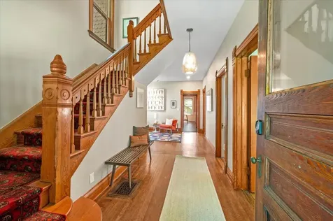1805 Wesley Avenue Evanston IL 60201