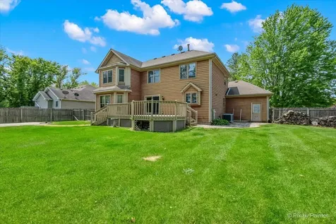 510 Rees Street Hinckley IL 60520