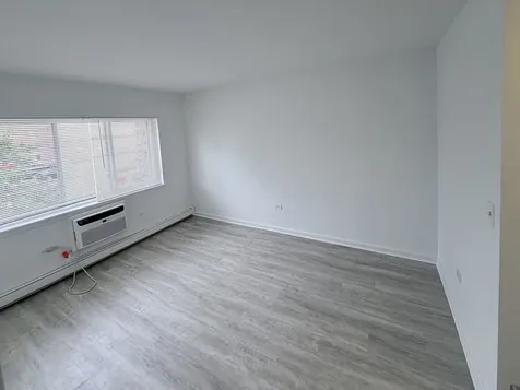 8649 West Foster Avenue Chicago IL 60656