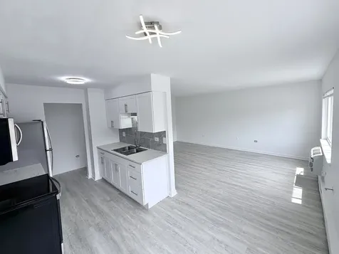 8649 West Foster Avenue Chicago IL 60656