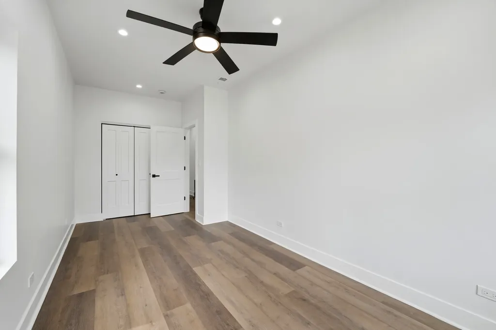 5729 West Ohio Street Chicago IL 60644