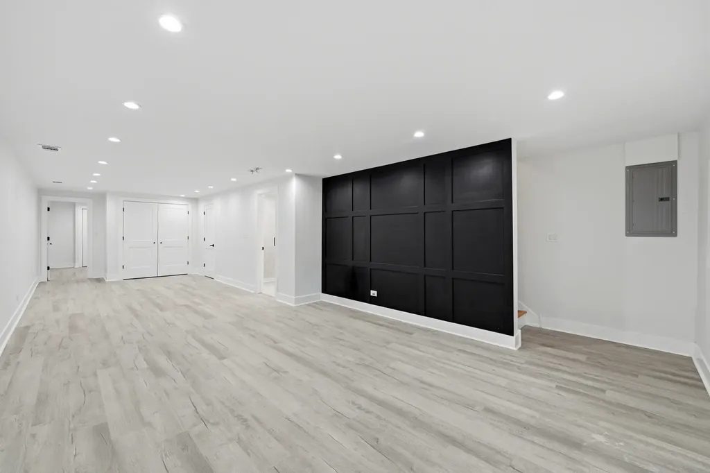 5729 West Ohio Street Chicago IL 60644