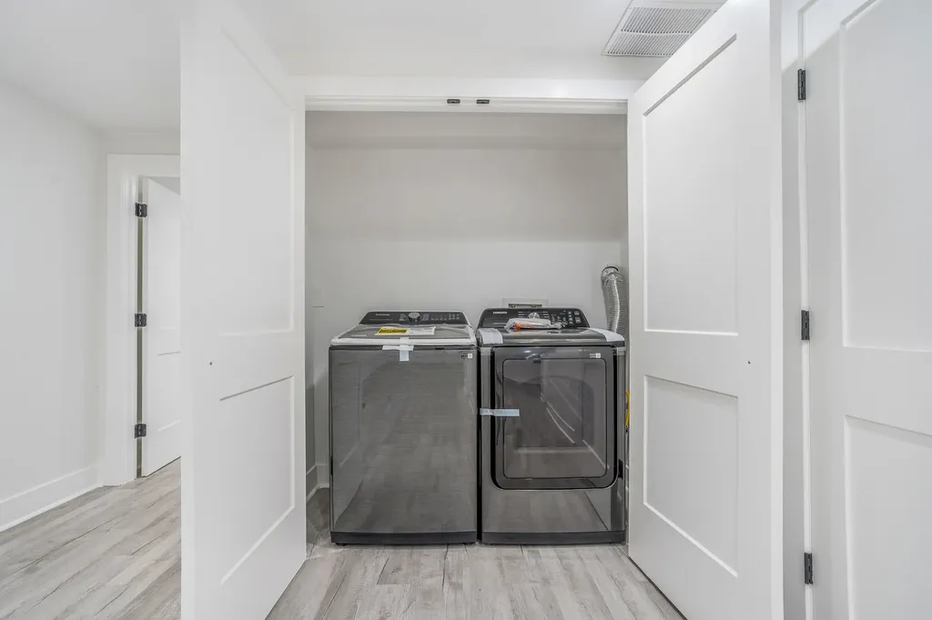 5729 West Ohio Street Chicago IL 60644