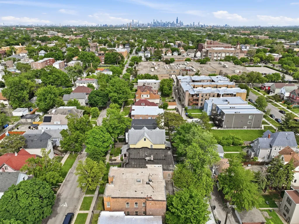 5729 West Ohio Street Chicago IL 60644