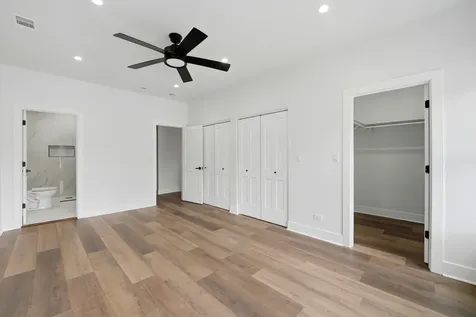 5729 West Ohio Street Chicago IL 60644