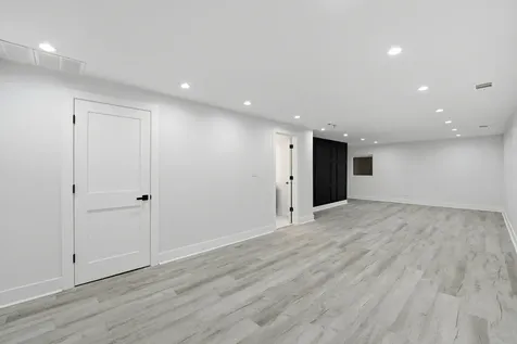 5729 West Ohio Street Chicago IL 60644