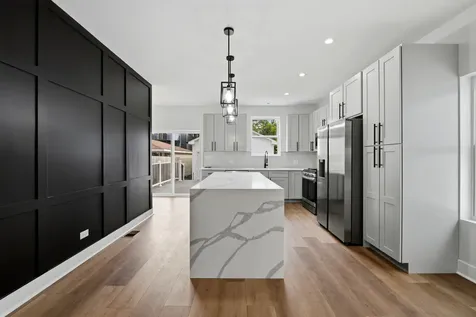 5729 West Ohio Street Chicago IL 60644