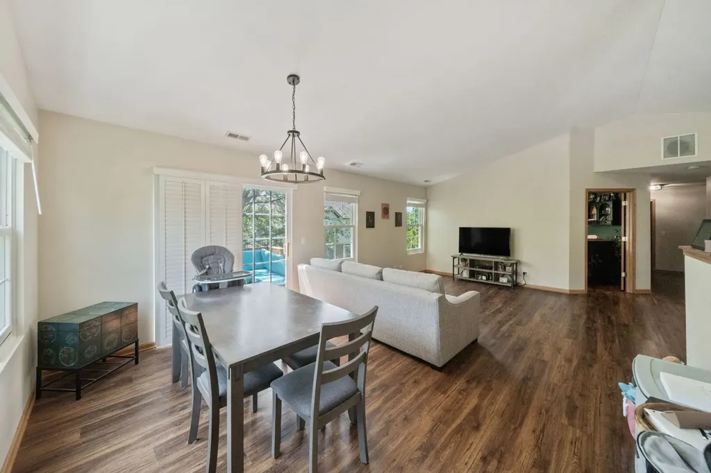 24014 West Walnut Circle Plainfield IL 60585