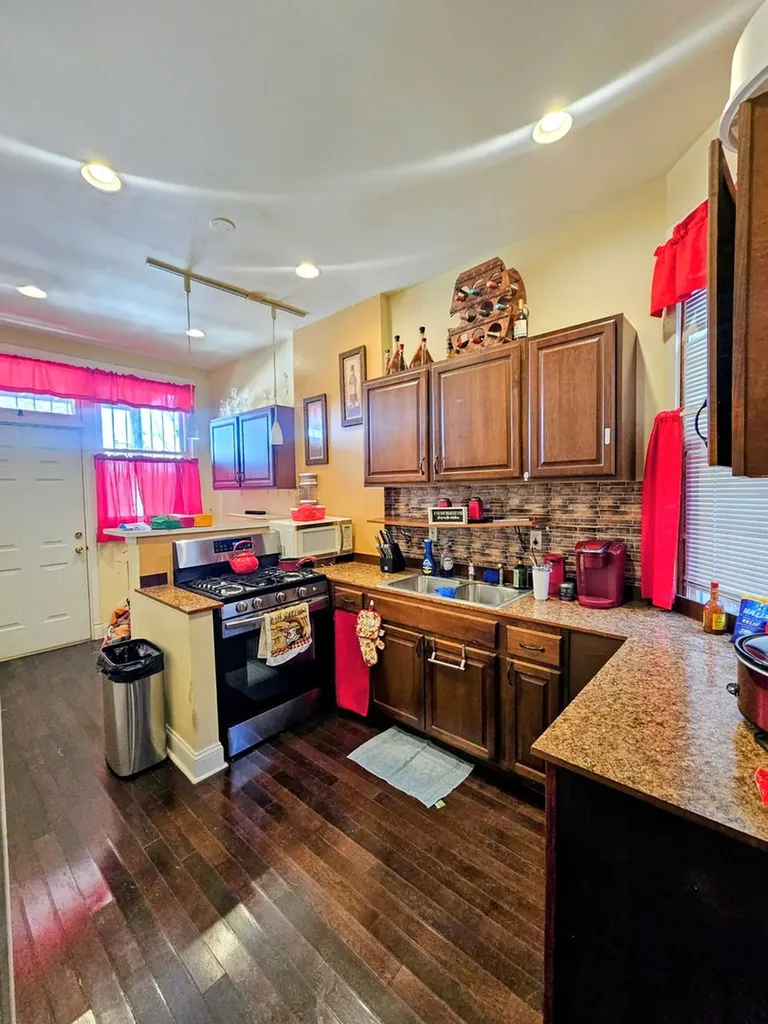6418 South Drexel Avenue Chicago IL 60637