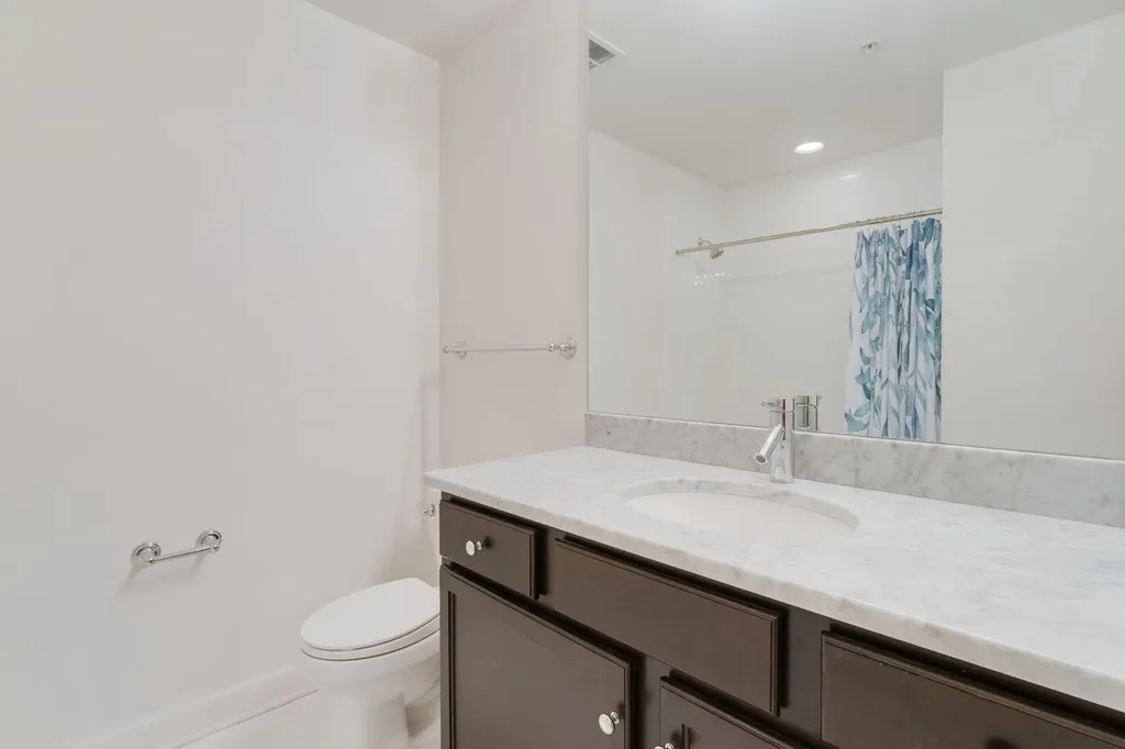 1901 South Calumet Avenue Chicago IL 60616
