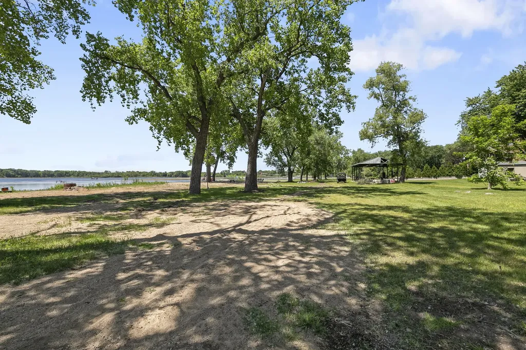 22214 West Cedar Drive Antioch IL 60002