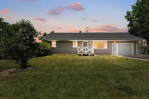 22214 West Cedar Drive Antioch IL 60002