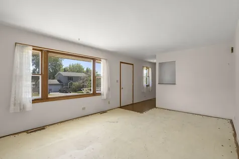 22214 West Cedar Drive Antioch IL 60002